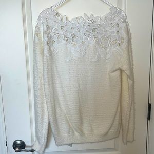 Women's laced neck sweater size M/L